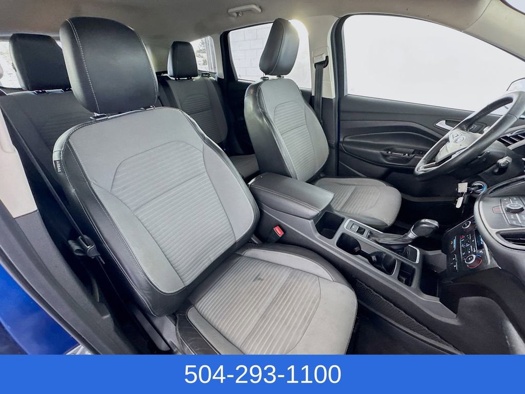 Used 2018 Ford Escape SE w/ SE Sport Appearance Package image 21