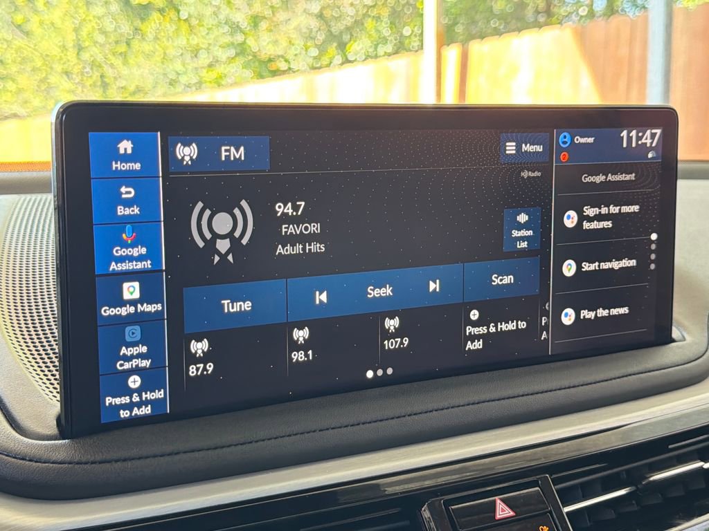 Used 2025 Acura MDX w/ Technology Package image 7