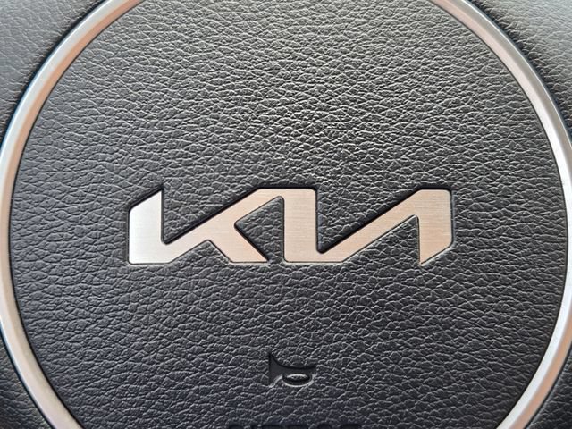 Used 2023 Kia Sportage EX AWD/4WD image 29
