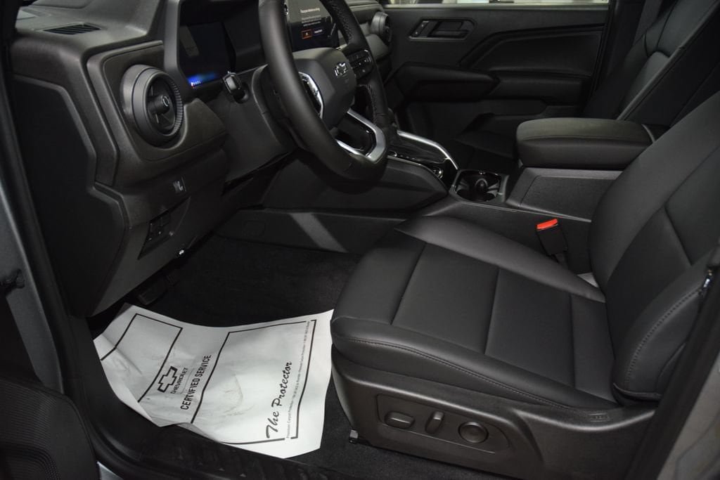 New 2026 Chevrolet Colorado Trail Boss AWD/4WD image 40