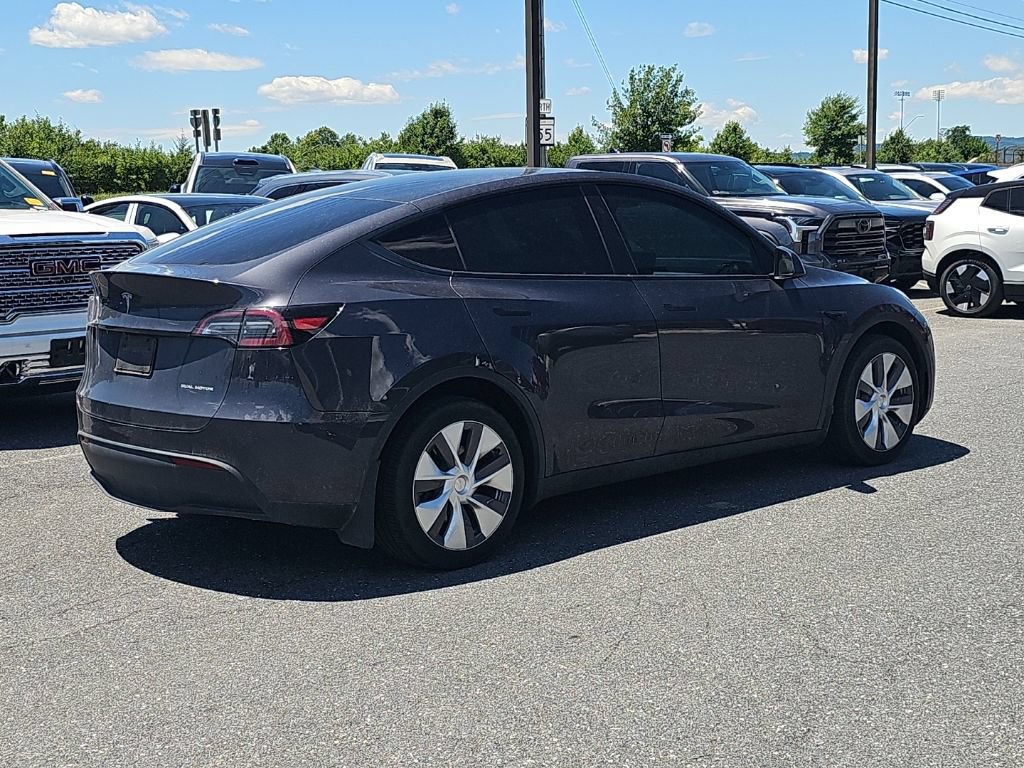 Used 2024 Tesla Model Y Long Range AWD/4WD image 13
