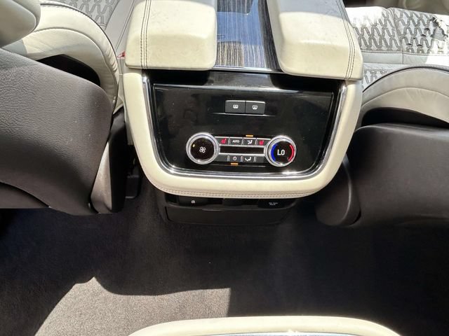 Used 2020 Lincoln Navigator L Black Label w/ Cargo Convenience Package AWD/4WD image 10