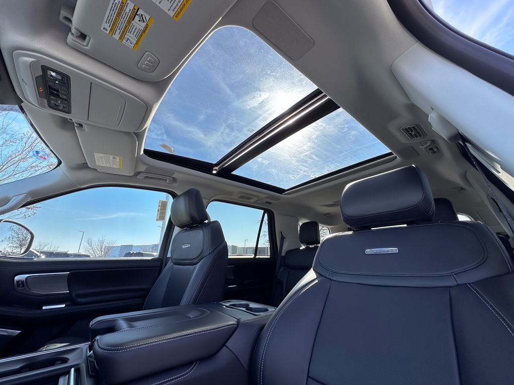 New 2025 Ford Expedition Platinum w/ Driver's Package image 52