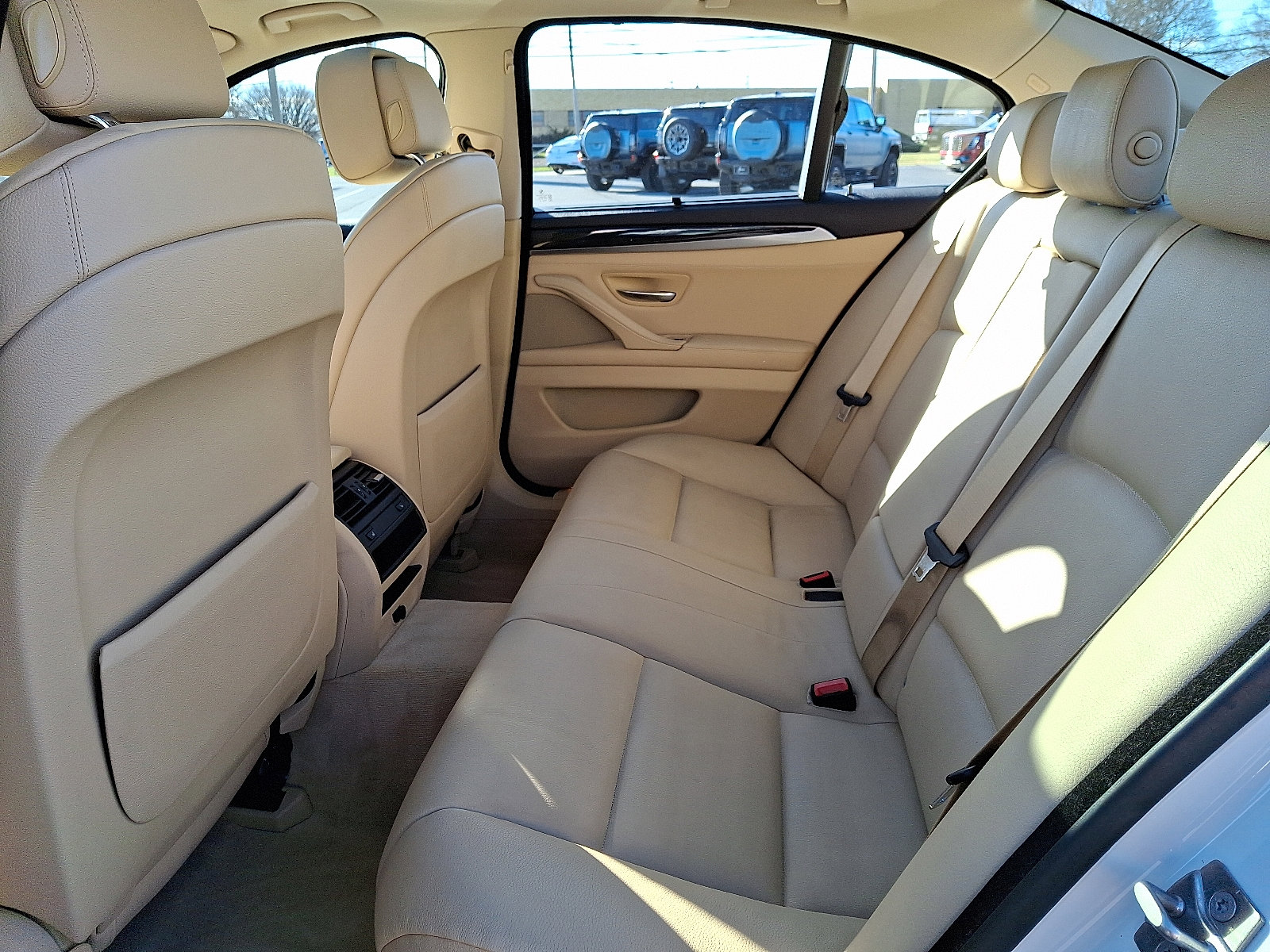 Used 2011 BMW 535i xDrive Sedan image 10