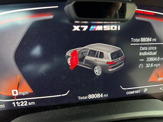 Used 2021 BMW X7 M50i image 18