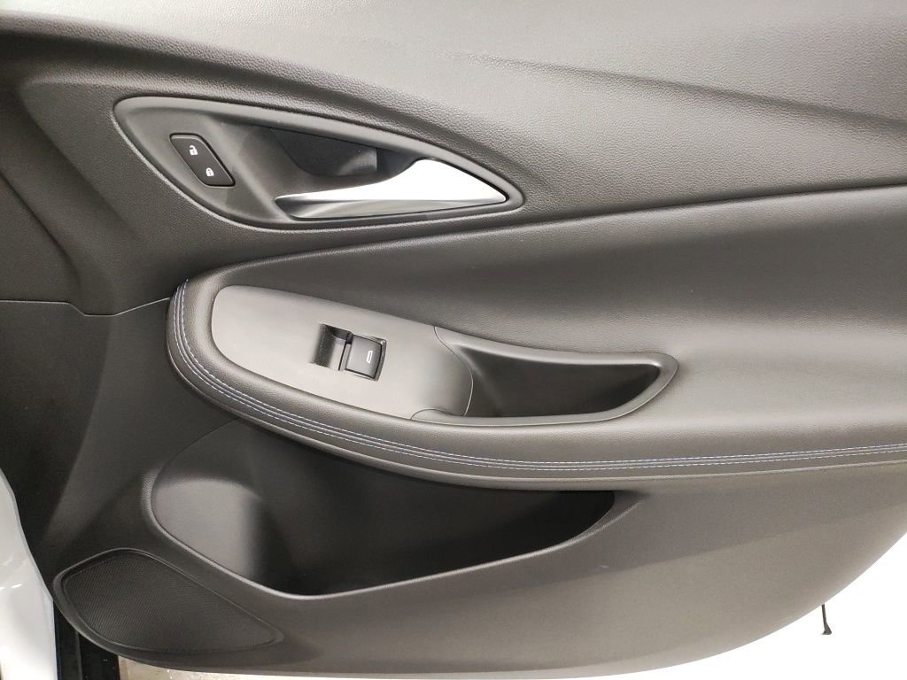 New 2026 Buick Encore GX Sport Touring image 10