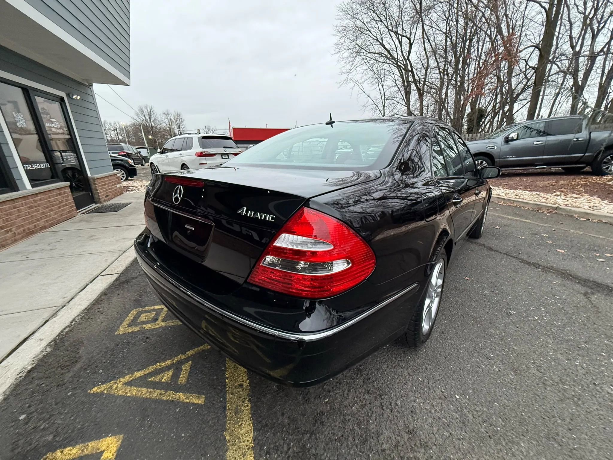 Used 2006 Mercedes-Benz E 350 4MATIC Sedan image 5