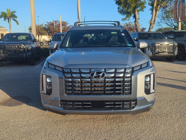 Used 2024 Hyundai Palisade Calligraphy video 2