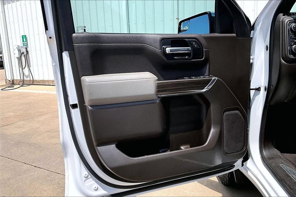 Used 2019 Chevrolet Silverado 1500 LT w/ Texas Edition AWD/4WD image 21