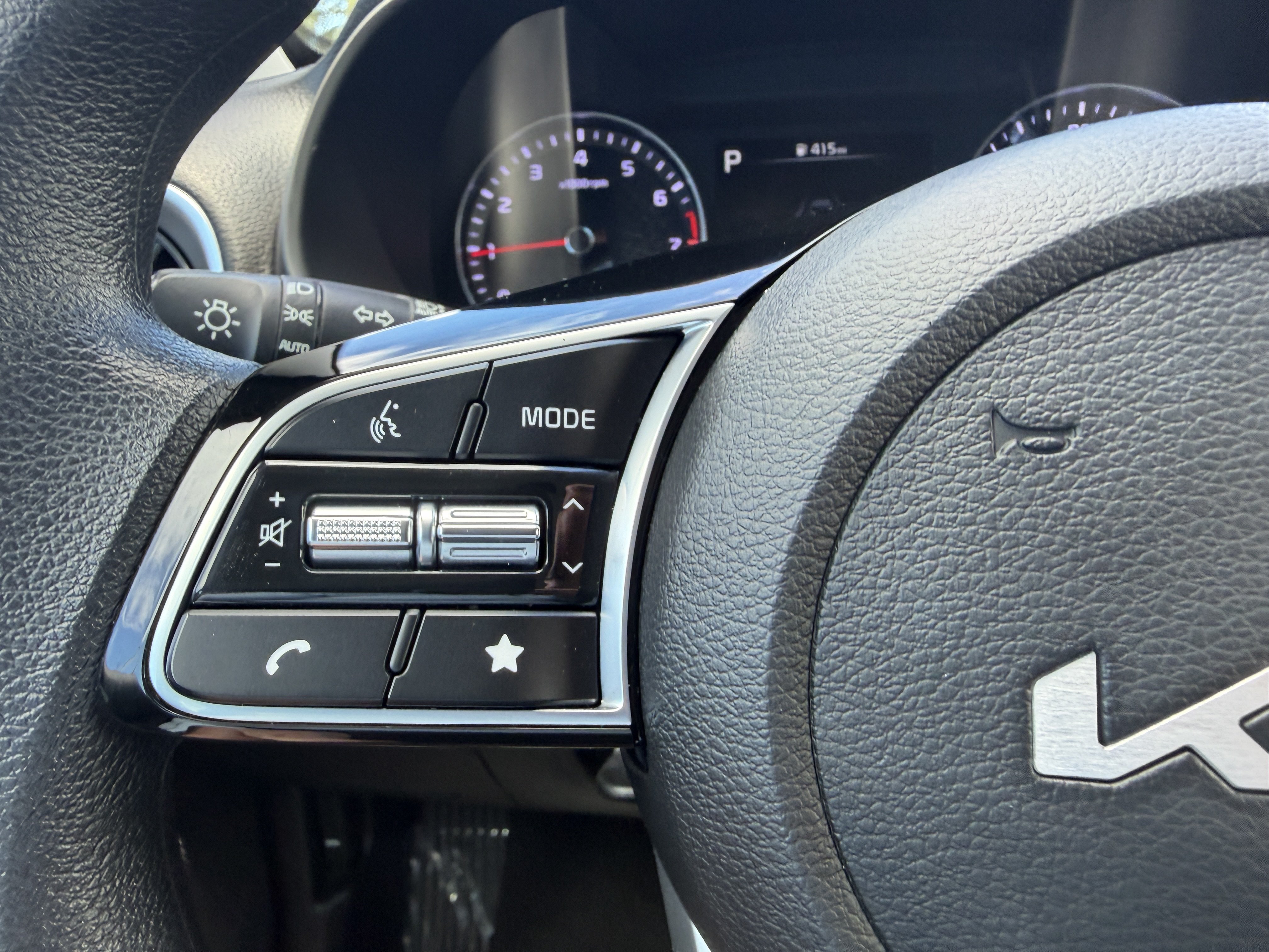 Certified 2023 Kia Forte LXS w/ LXS Technology Package FWD image 25