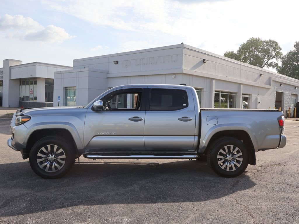 Used 2023 Toyota Tacoma Limited AWD/4WD image 5