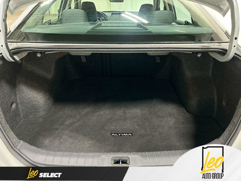 Used 2024 Nissan Altima 2.5 SV image 23