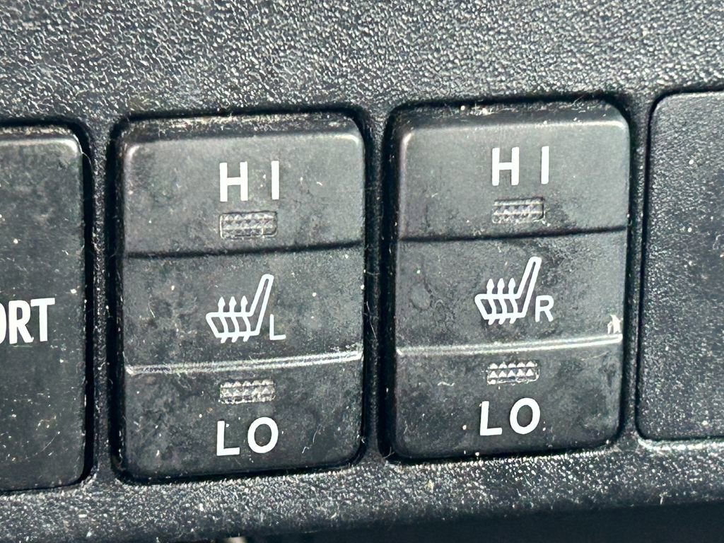 Used 2015 Toyota RAV4 Limited w/ Technology Package image 16