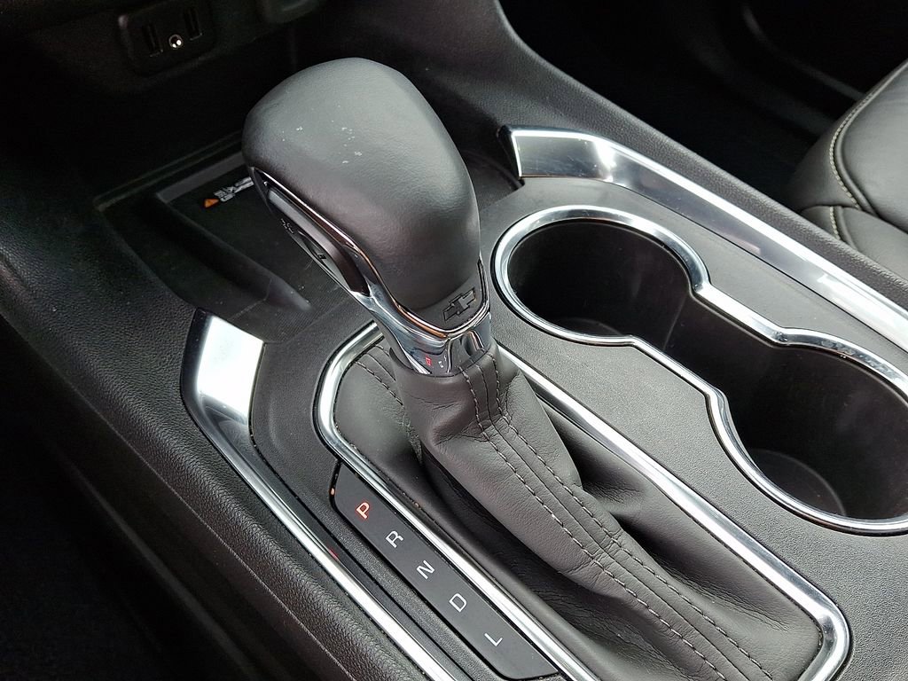 Used 2023 Chevrolet Traverse LT image 17