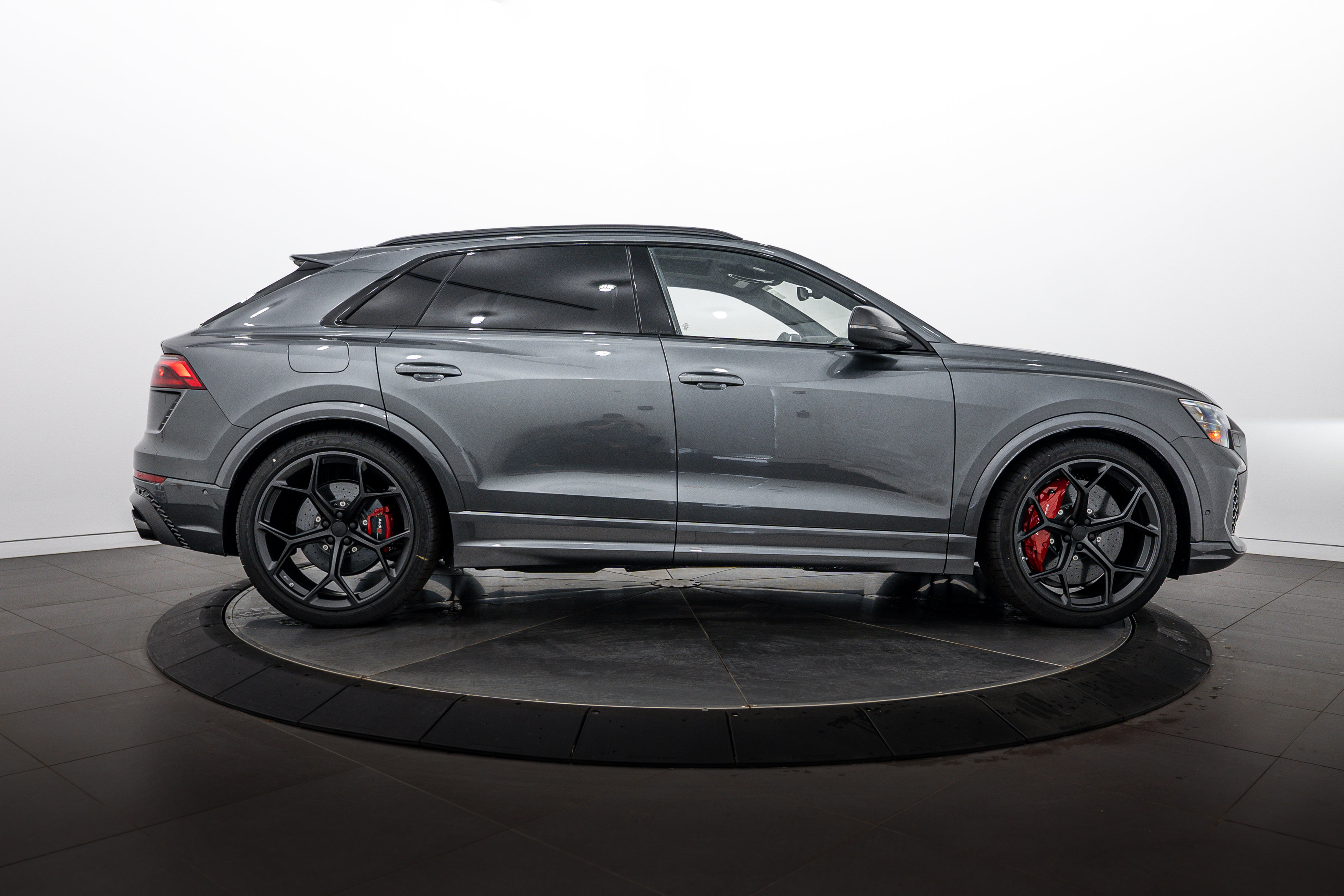 New 2026 Audi RS Q8 performance AWD/4WD image 3