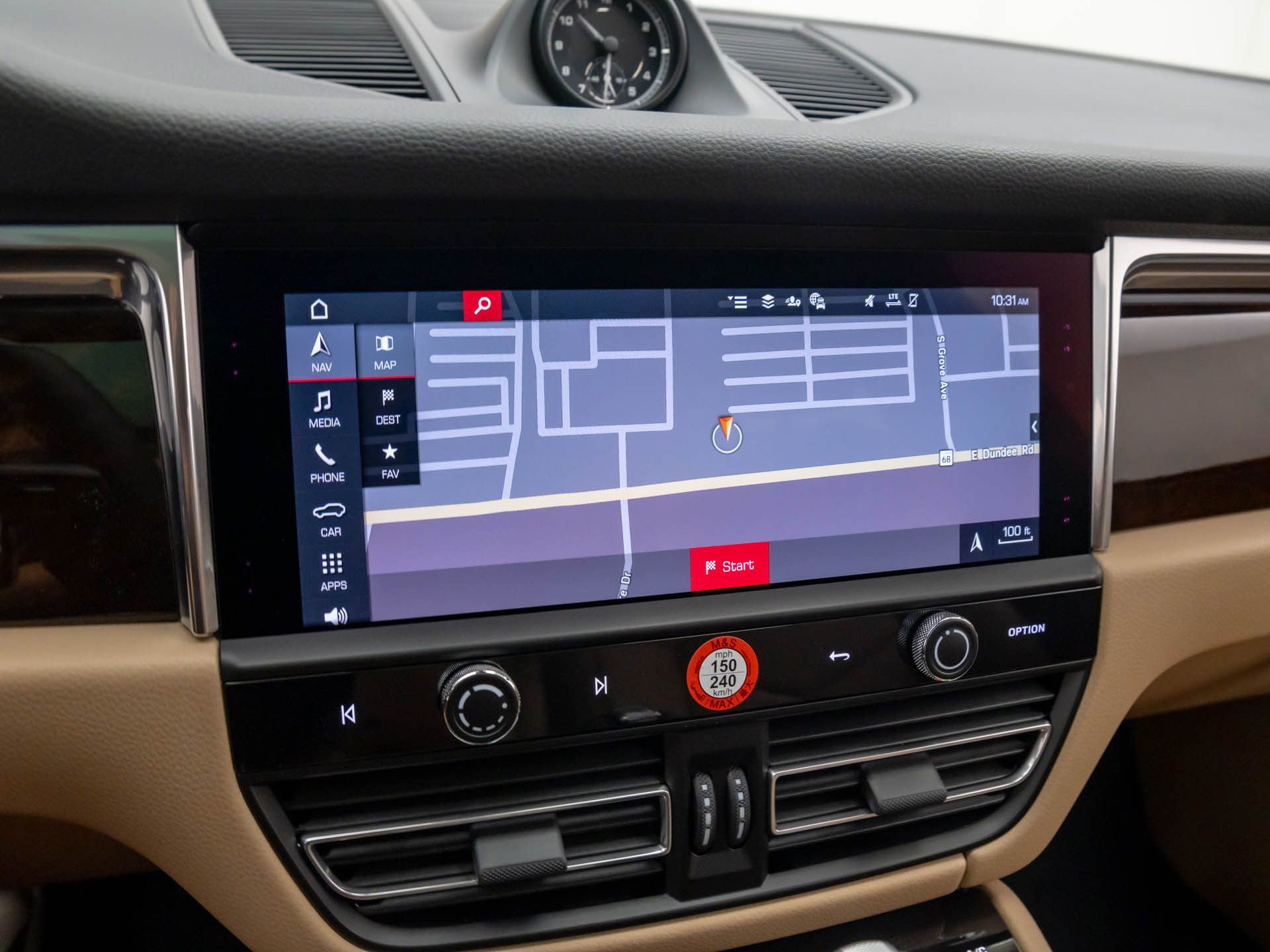 Certified 2026 Porsche Macan image 27