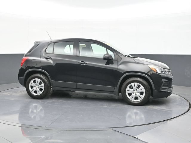 Used 2017 Chevrolet Trax LS FWD image 17