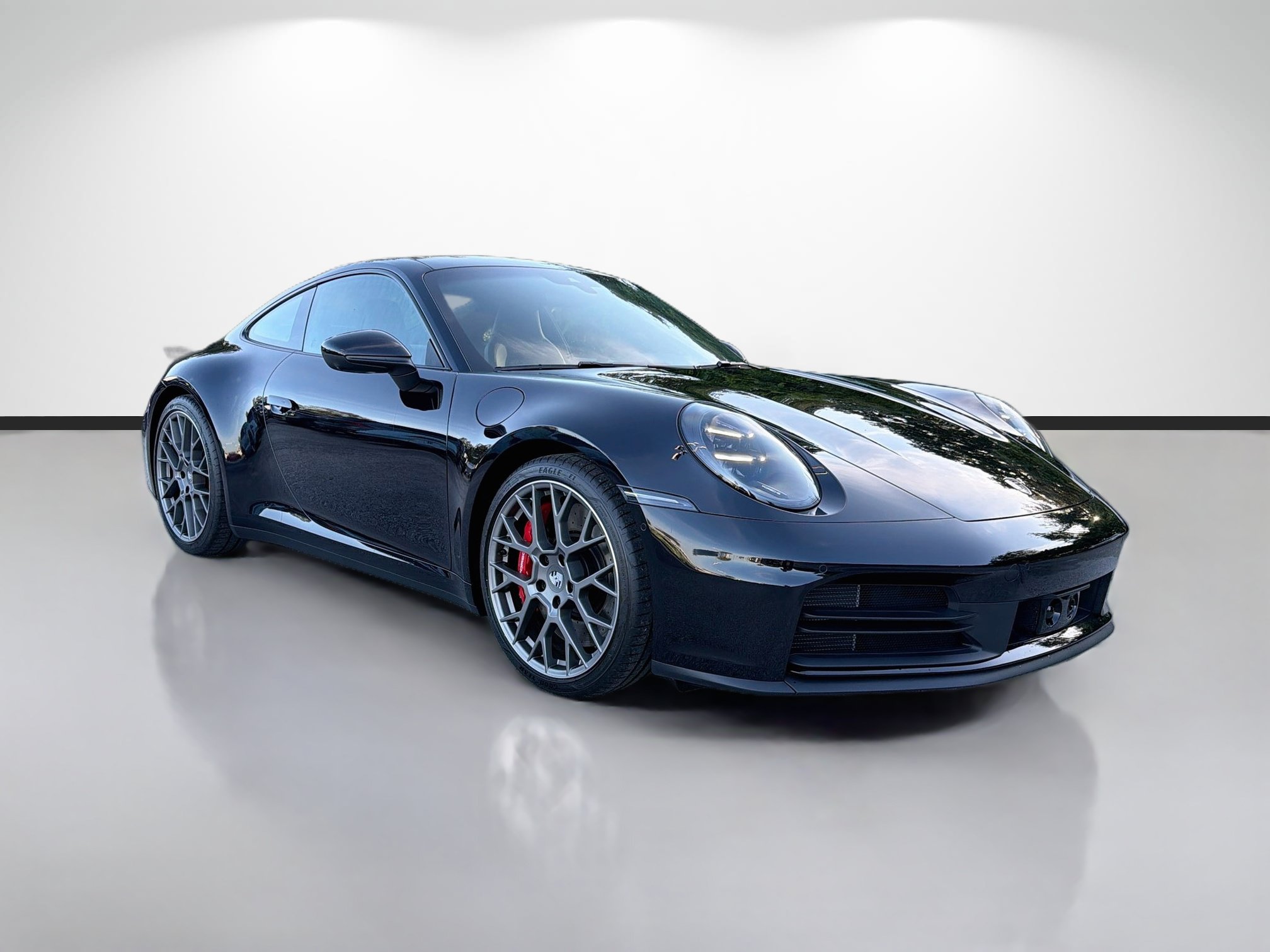 Used 2025 Porsche 911 Carrera S RWD image 6