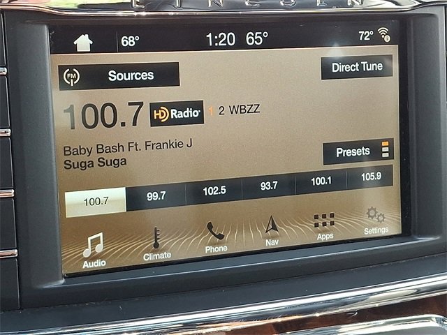 Used 2017 Lincoln Continental Select w/ Climate Package image 18