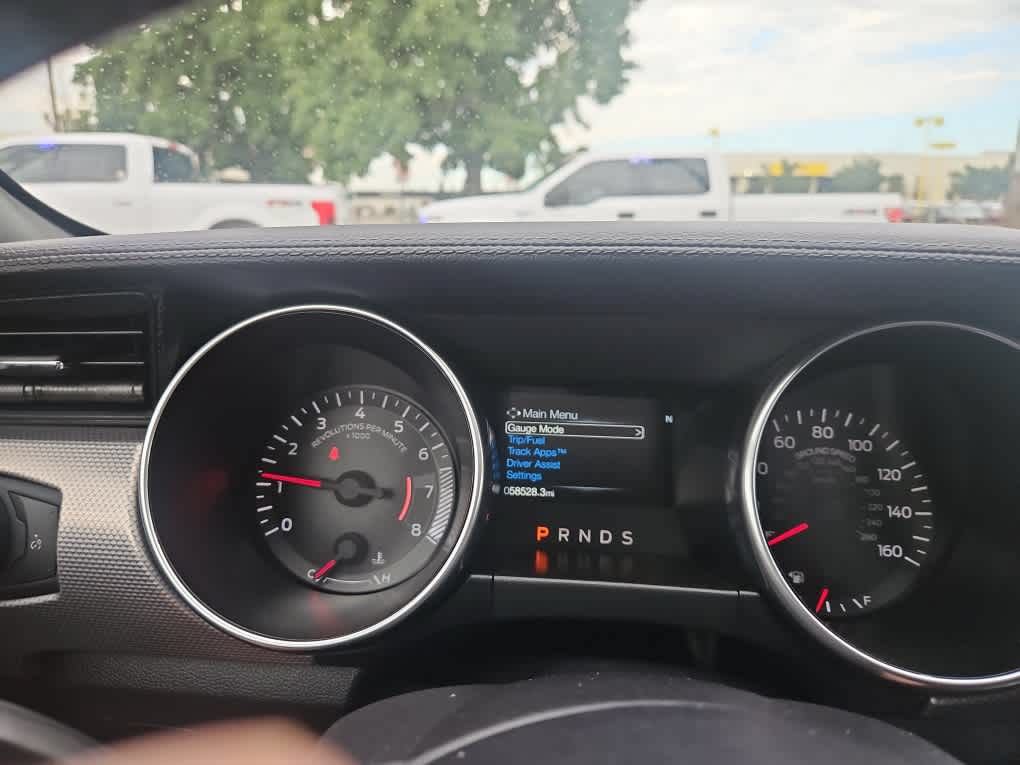 Used 2019 Ford Mustang Coupe w/ Equipment Group 101A RWD image 19