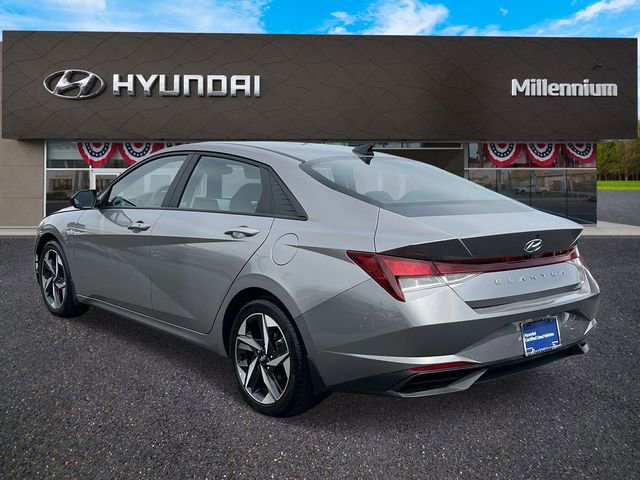 Certified 2023 Hyundai Elantra SEL w/ Convenience Package FWD image 7