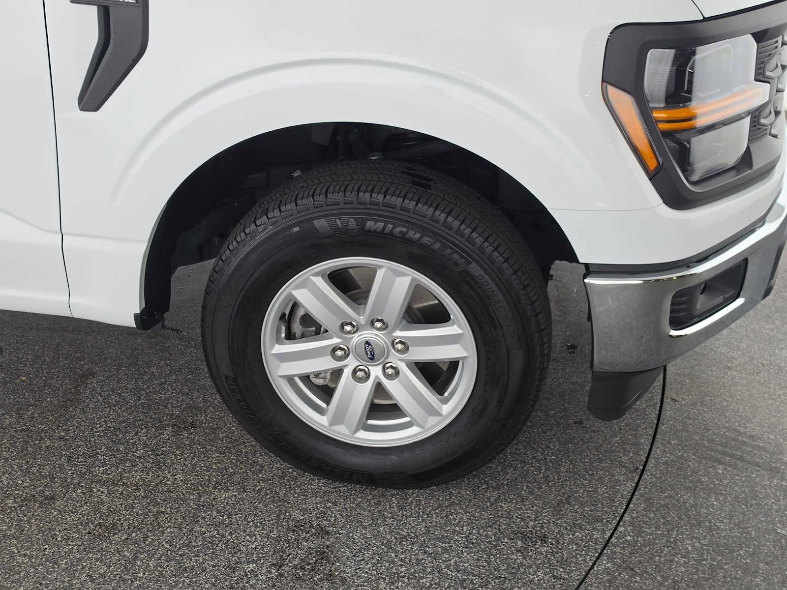 Used 2024 Ford F150 XL w/ Equipment Group 103A High RWD image 9