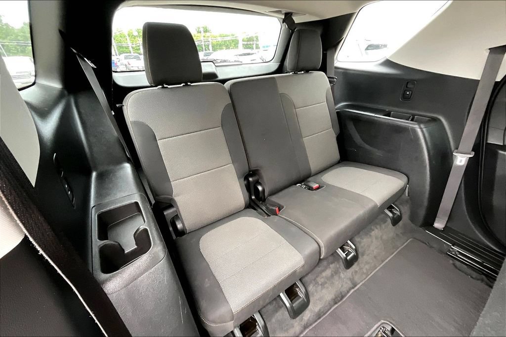 Used 2020 Chevrolet Traverse LS FWD image 25