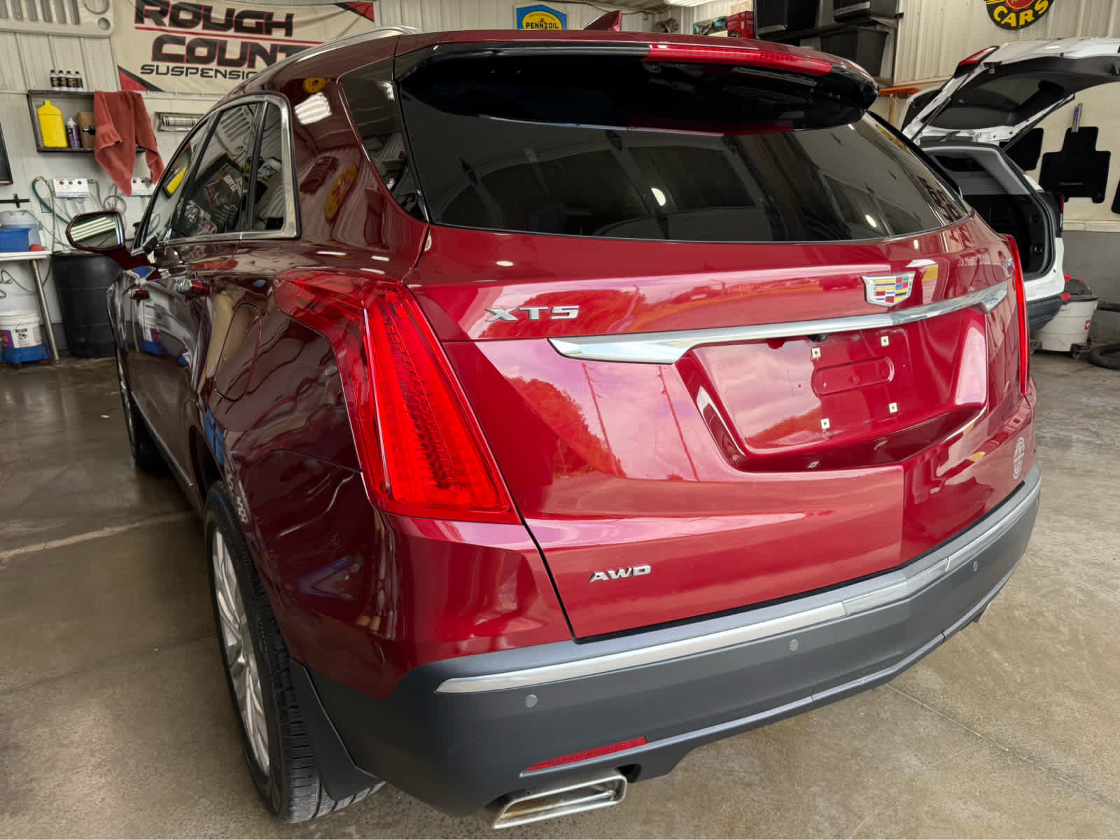 Used 2018 Cadillac XT5 Premium Luxury AWD/4WD image 8