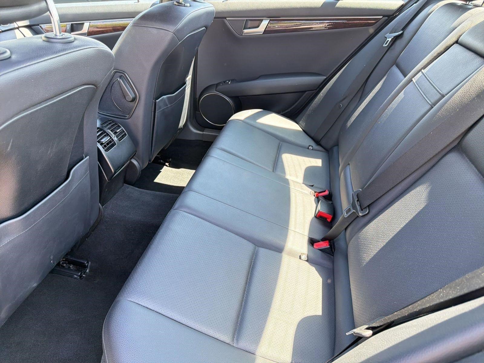 Used 2013 Mercedes-Benz C 300 4MATIC Sedan image 13