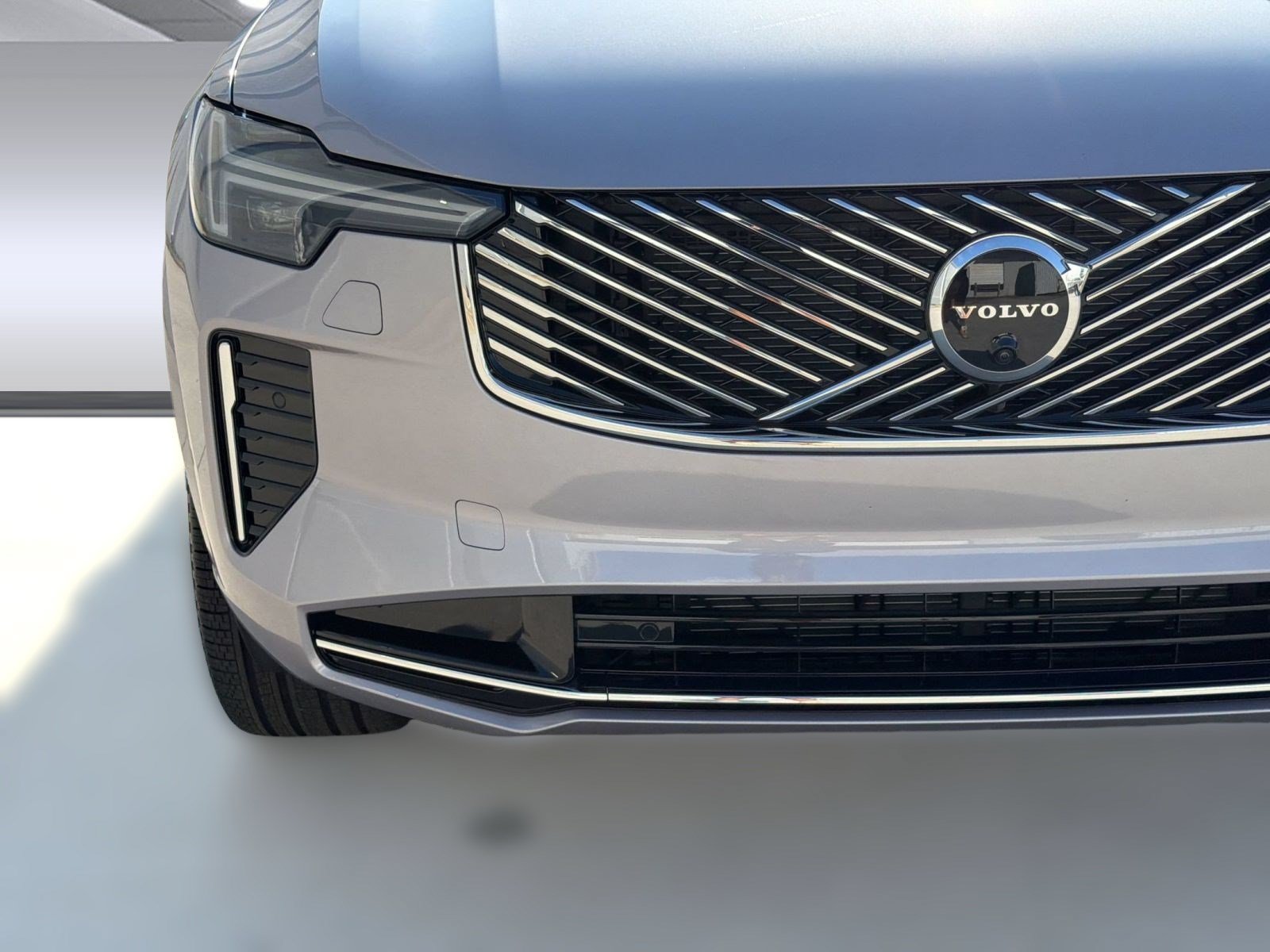 New 2026 Volvo XC90 B6 Plus w/ Protection Package AWD/4WD image 29