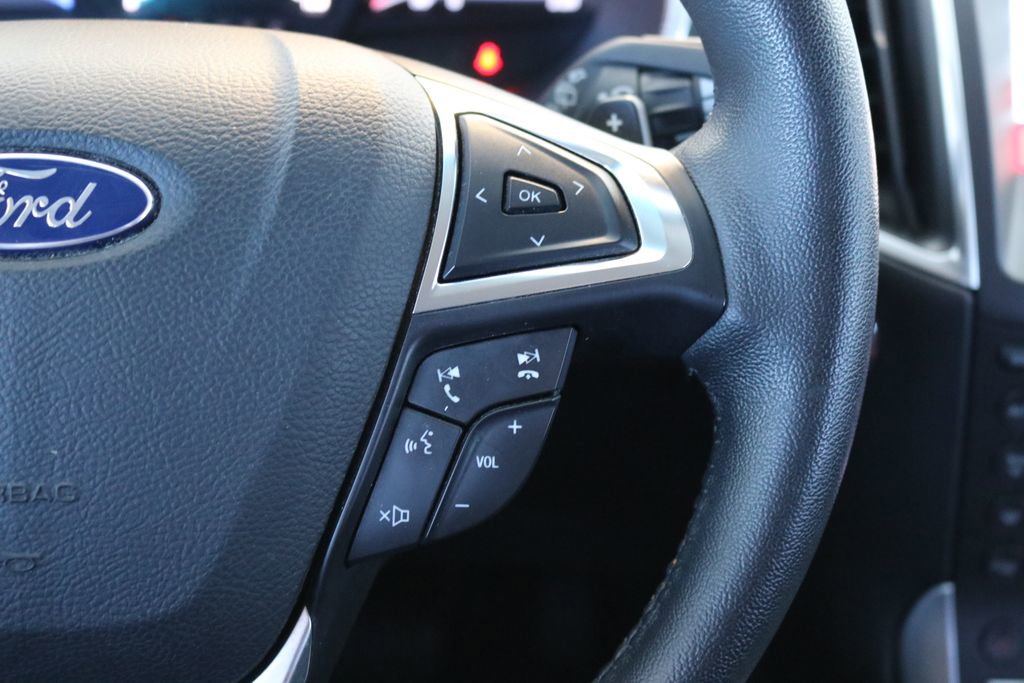 Used 2017 Ford Edge Titanium image 46