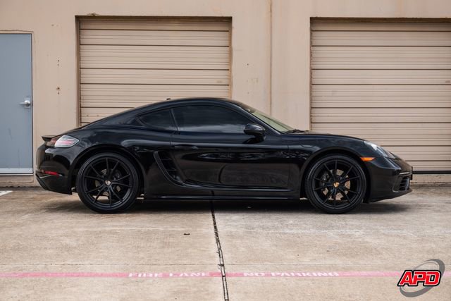 Used 2019 Porsche 718 Cayman RWD image 11