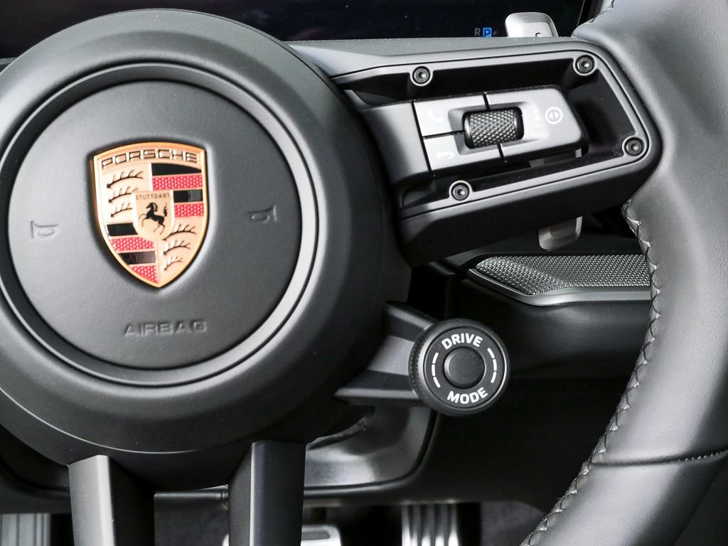New 2026 Porsche Cayenne S image 11