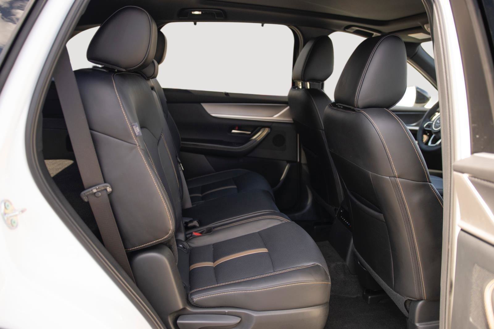 Used 2025 MAZDA CX-70 3.3 Turbo S w/ Premium Package image 17