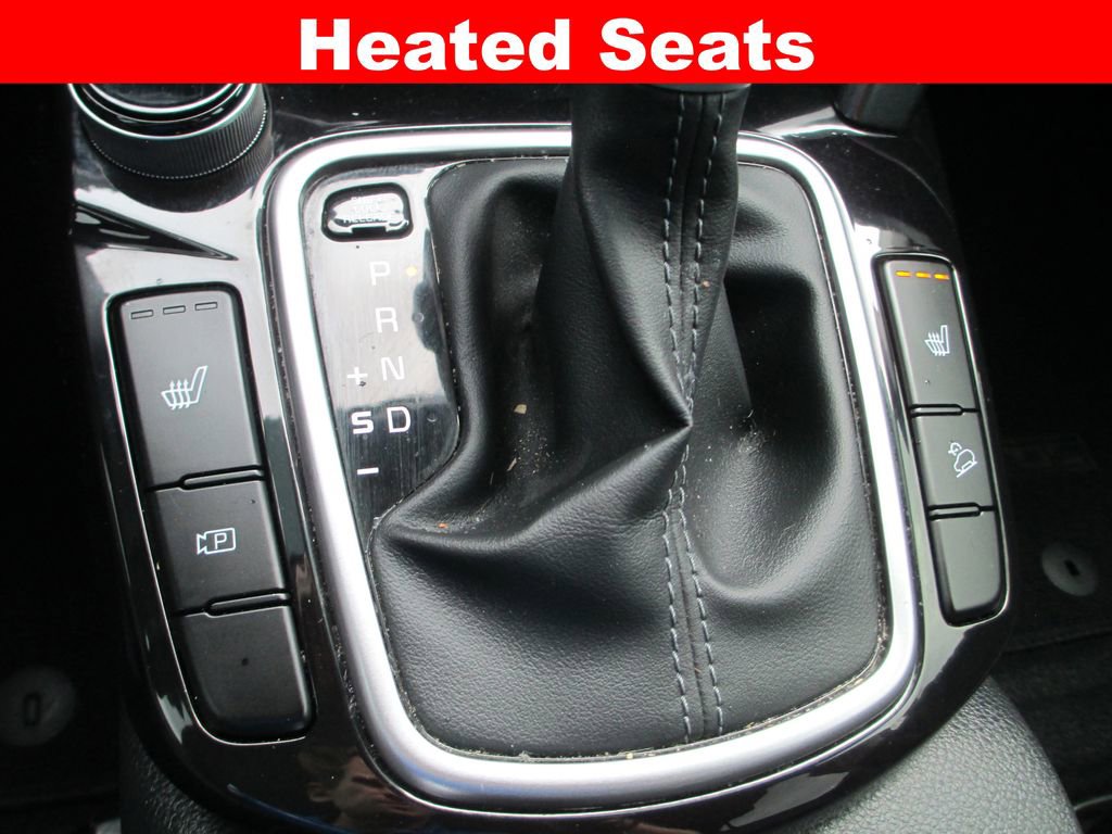 Used 2024 Kia Seltos EX image 17