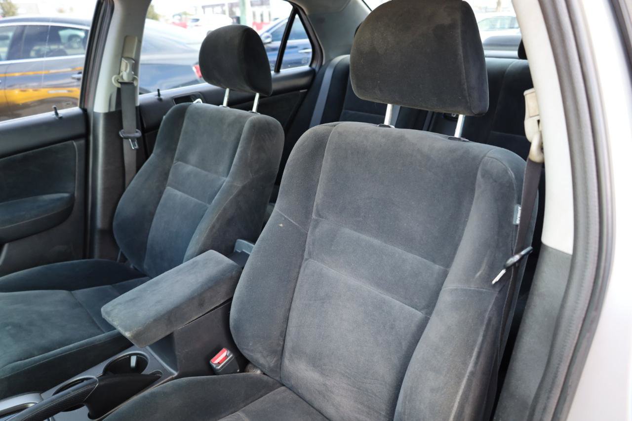 Used 2005 Honda Accord EX image 5