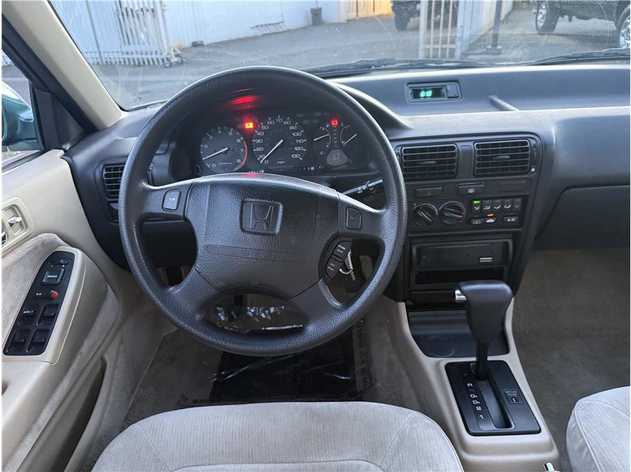 Used 1992 Honda Accord LX image 9