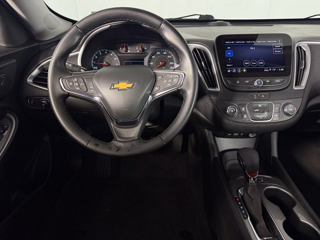 Used 2025 Chevrolet Malibu RS FWD image 11