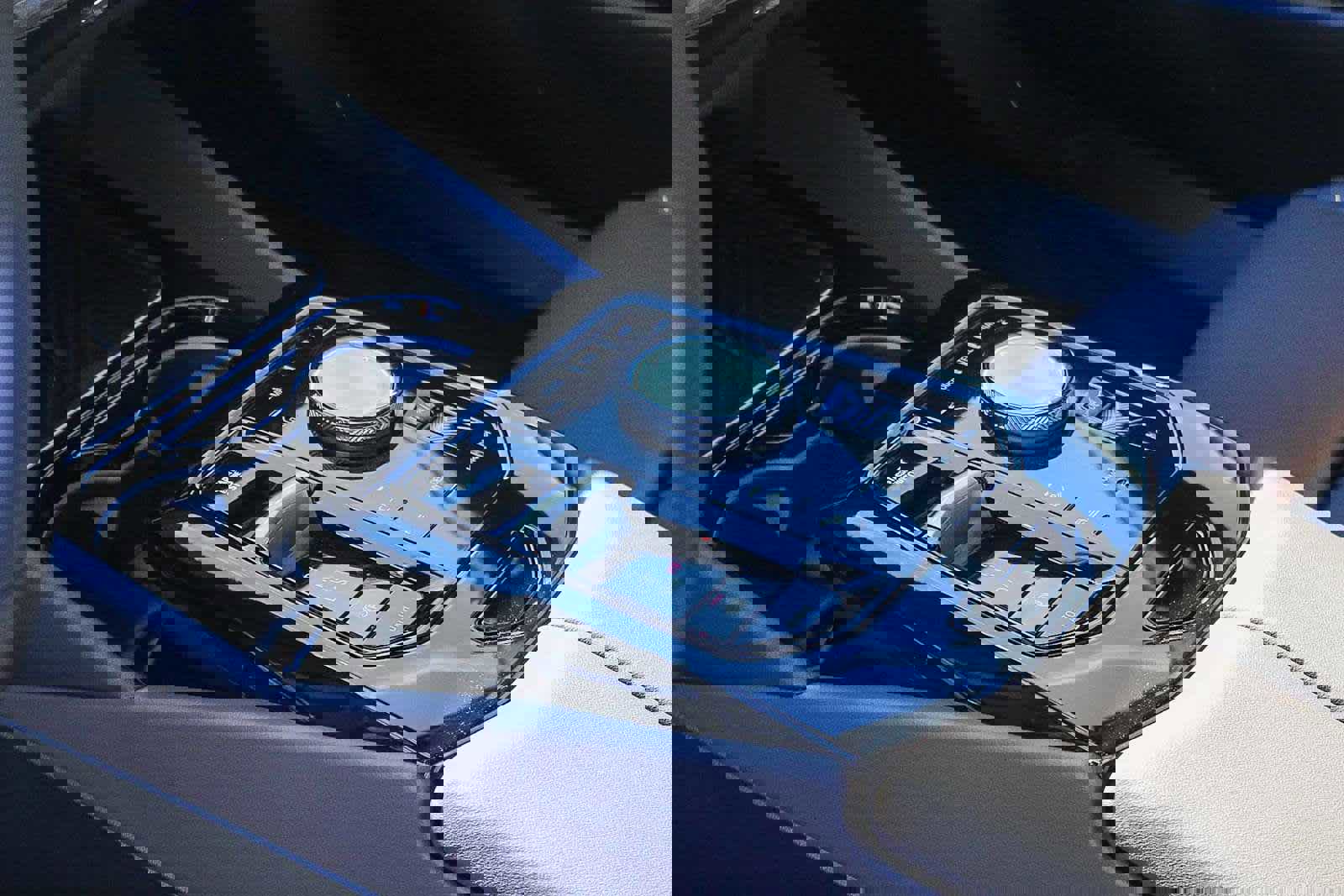 Used 2025 BMW 530i w/ M Sport Package image 19