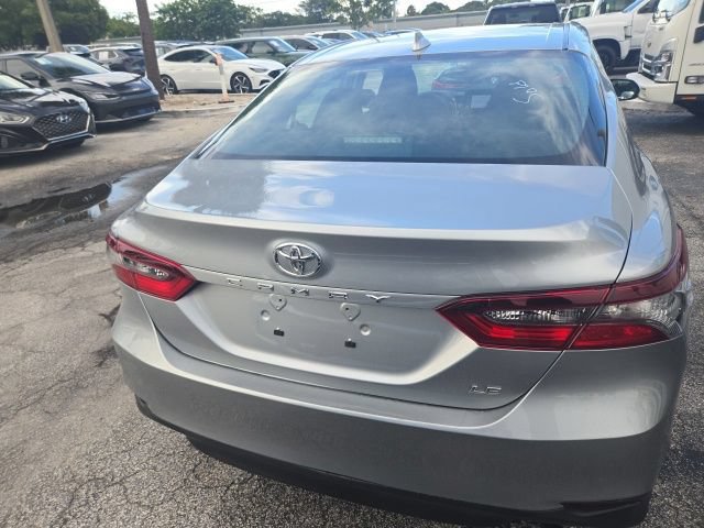 Used 2023 Toyota Camry LE FWD image 3