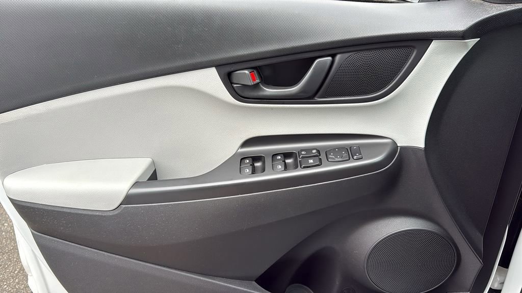 Used 2023 Hyundai Kona SEL w/ Cargo Package image 24