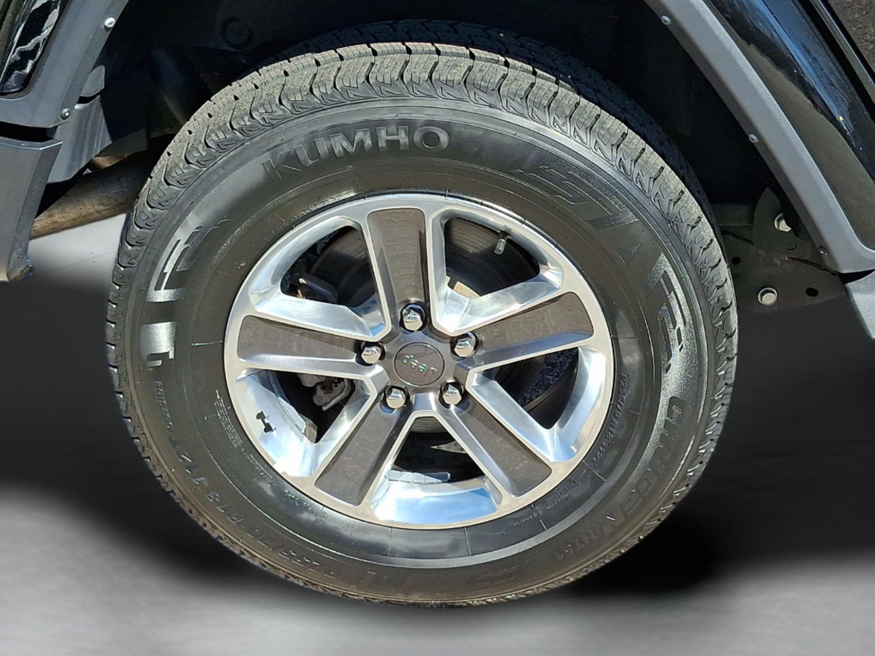 Certified 2022 Jeep Wrangler Unlimited Sahara AWD/4WD image 8