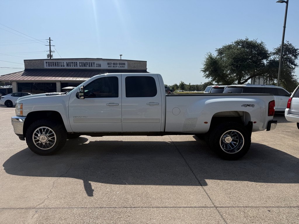 Used 2012 Chevrolet Silverado 3500 LTZ AWD/4WD image 4