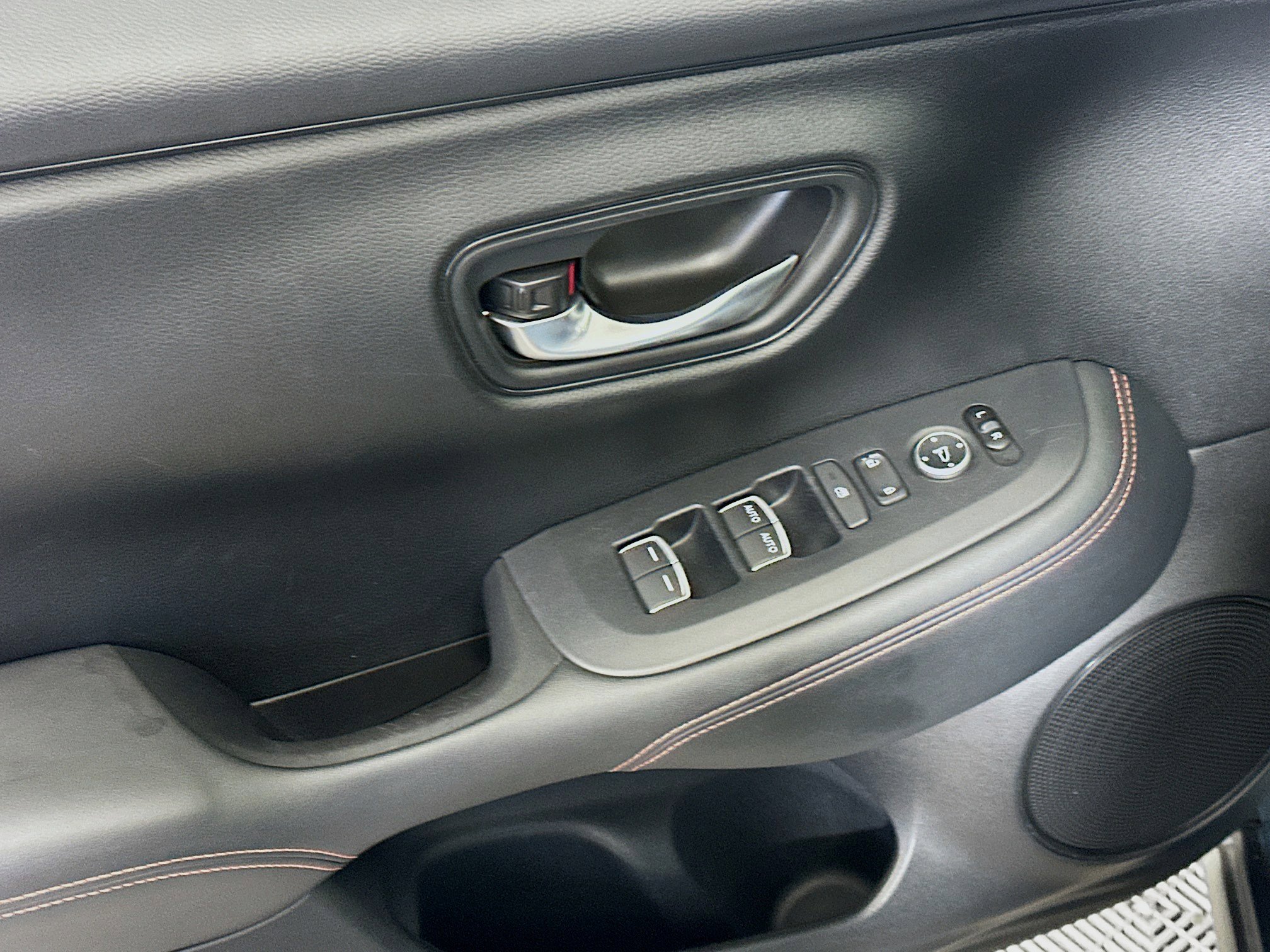 Used 2024 Honda HR-V Sport image 15