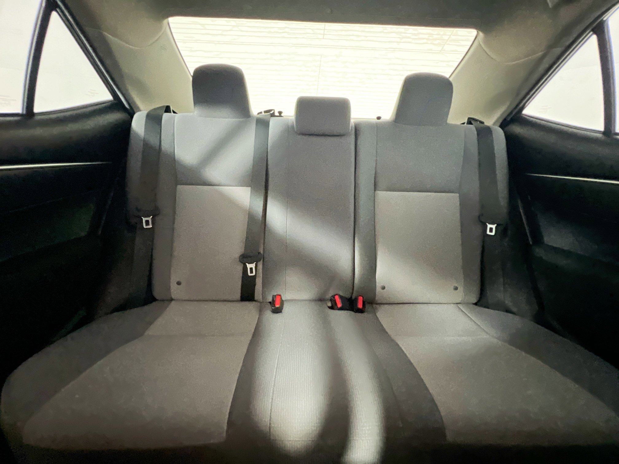 Used 2016 Toyota Corolla L image 32