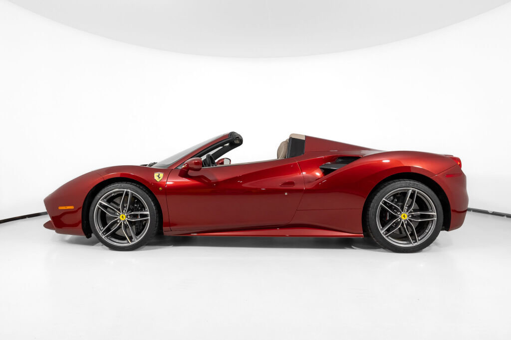 Used 2019 Ferrari 488 Spider RWD image 3