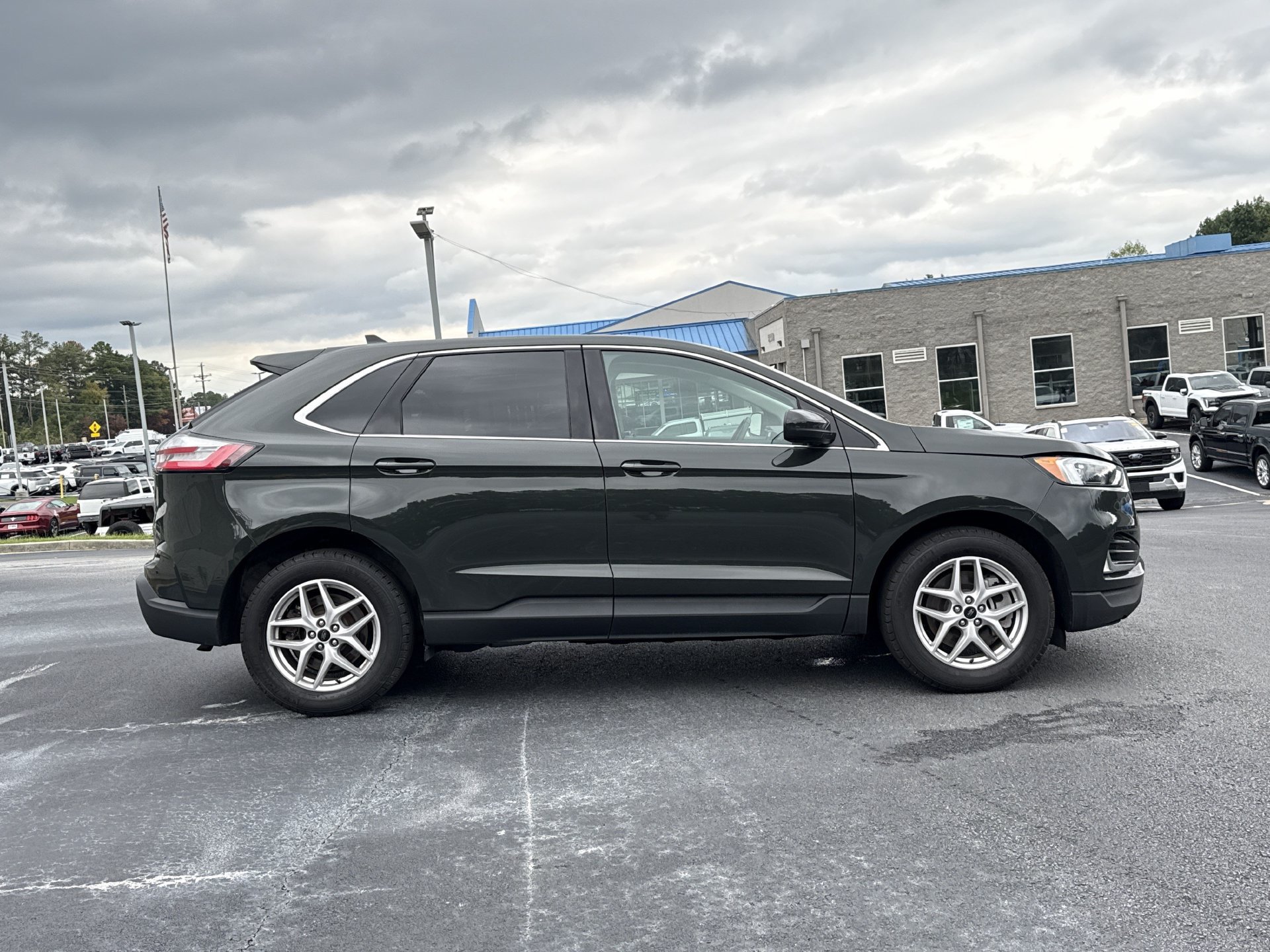 Used 2023 Ford Edge SEL w/ Convenience Package AWD/4WD image 25