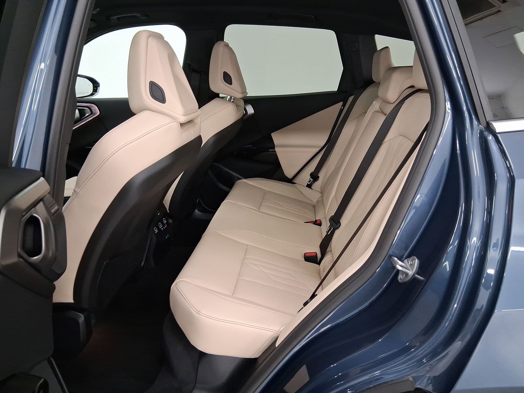 New 2026 BMW X3 xDrive30 image 12