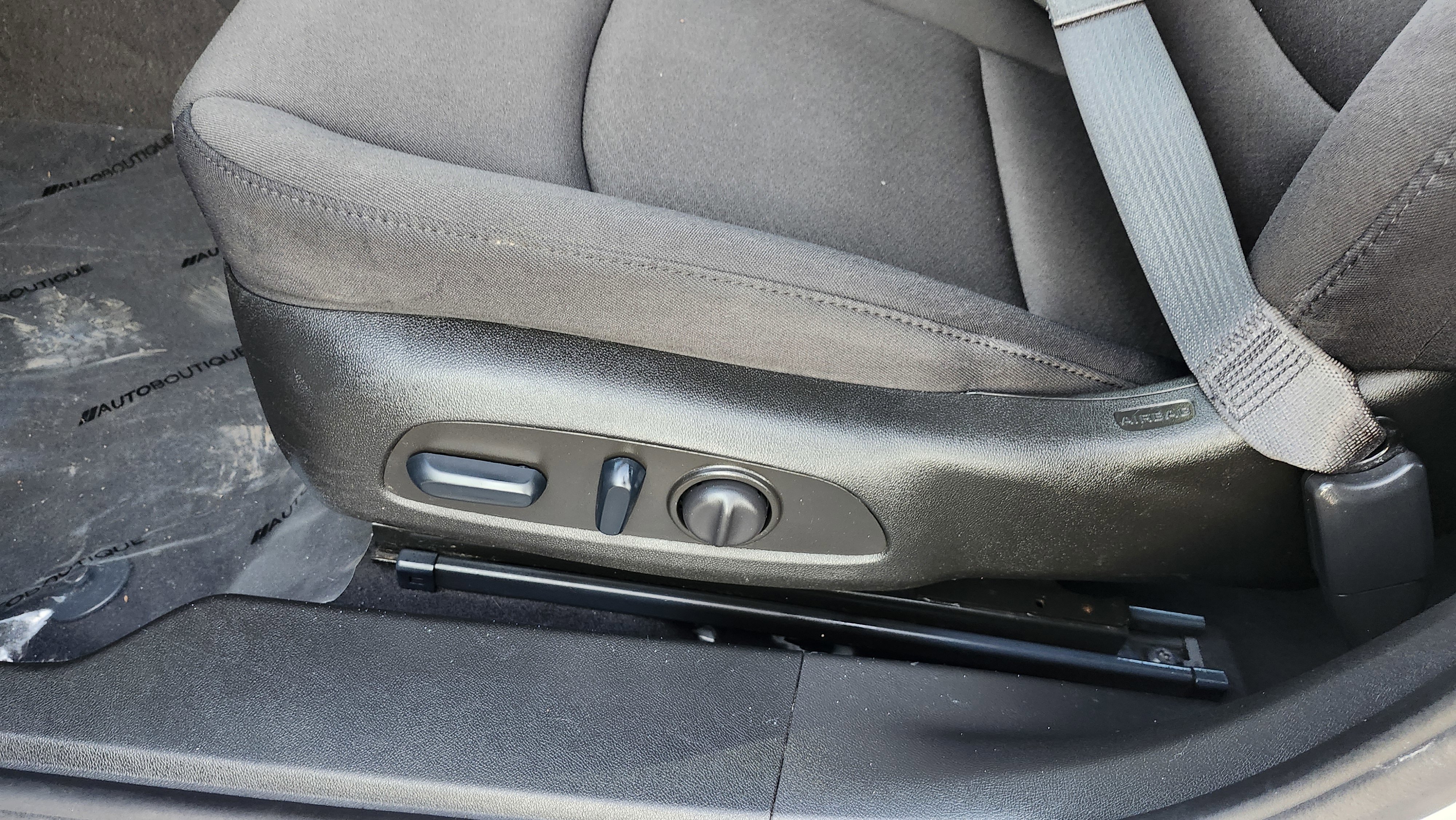 Used 2022 Chevrolet Malibu LT image 23