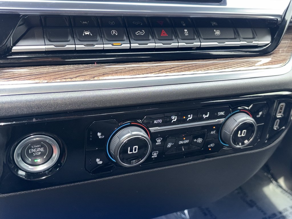 Used 2023 Chevrolet Silverado 1500 LT AWD/4WD image 5